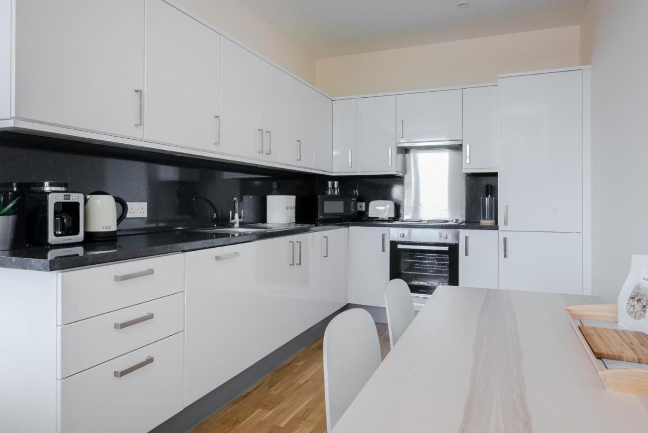 Panorama Apartments By Mesh Accommodation Short & Long Term Lets Ashford For Contractors Or Corporate Stays المظهر الخارجي الصورة