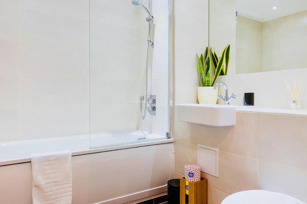 Panorama Apartments By Mesh Accommodation Short & Long Term Lets Ashford For Contractors Or Corporate Stays المظهر الخارجي الصورة